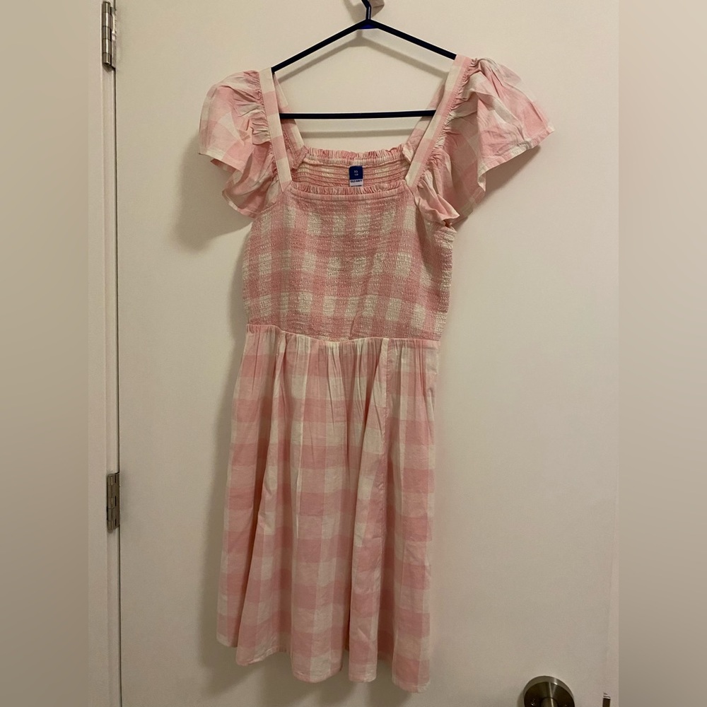 3/$20 old navy pink and cream gingham ruffle dress